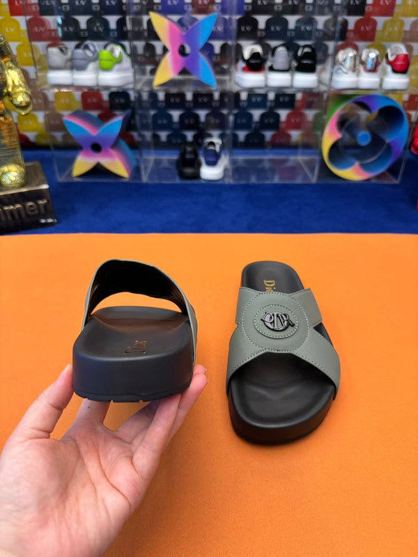 CD CIRCLE SLIPPER SAGE COLOR CALFSKIN