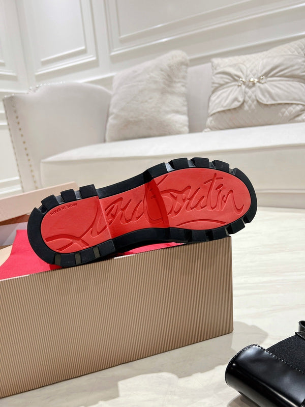 CL 25C Chelsea Booty Lug Black Patent Leather 167671