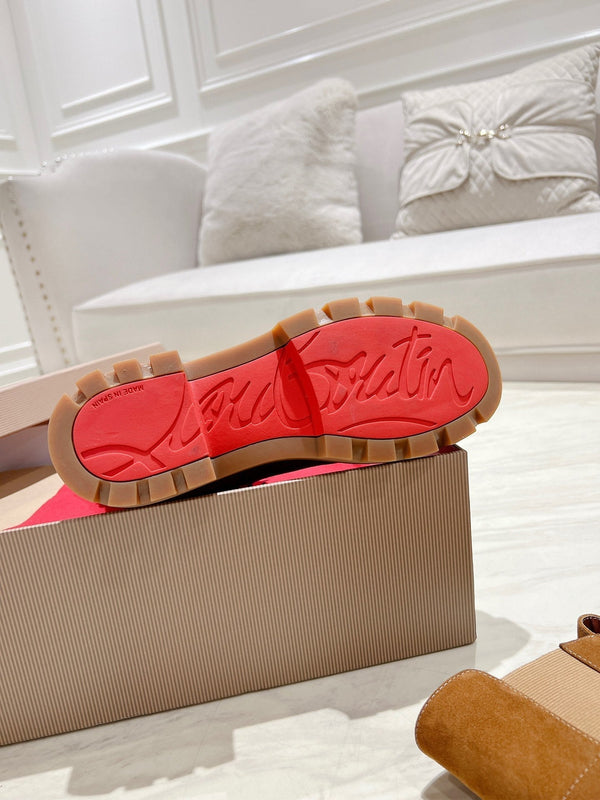 CL 25C Chelsea Booty Lug Amber Orange Suede 167679