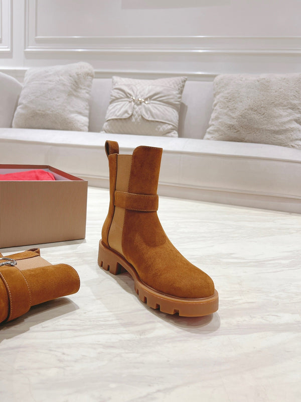 CL 25C Chelsea Booty Lug Amber Orange Suede 167679