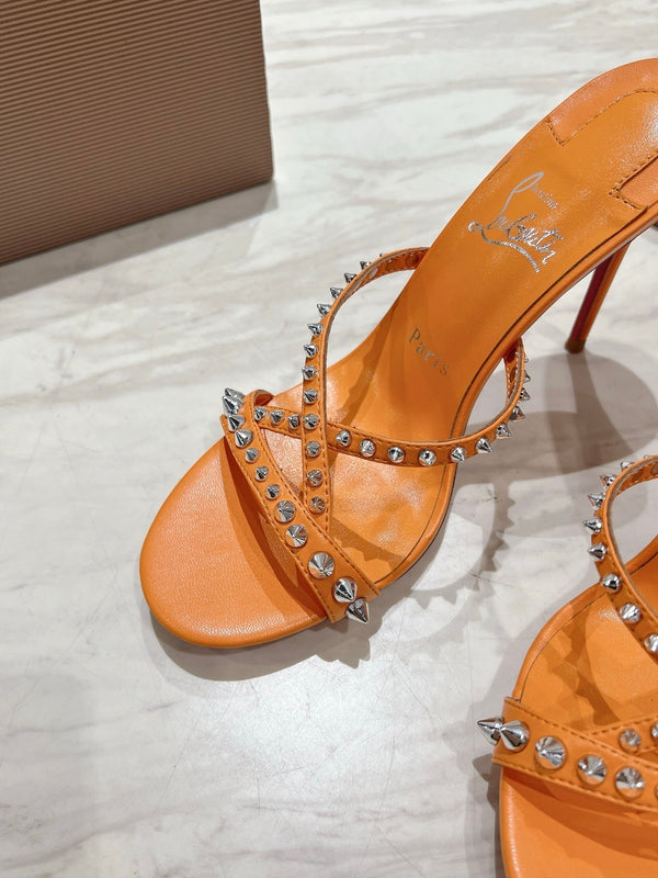 CL 25 Cross-Strap Slippers Orange Gloss Calf Patent Leather Rivets 314924