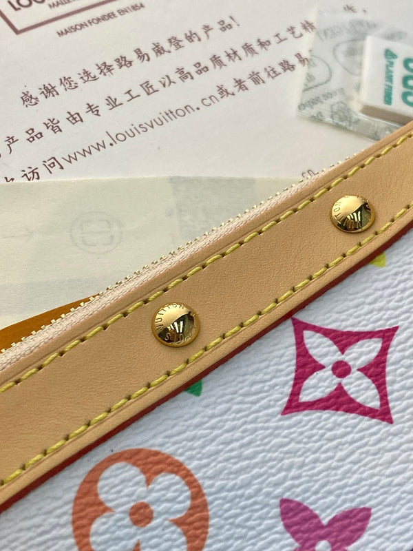 LV x TM Pochette Accessoires 22cm Tela Monogramma Multicolore Bianca