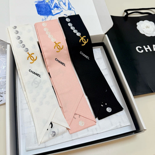 CC Twilly Mini Scarf 120cm Light Pink Mulberry Silk 949111
