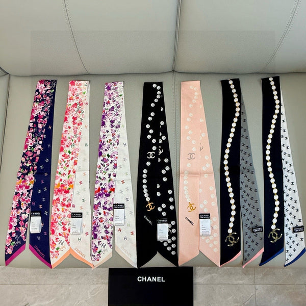 Mini-foulard CC Twilly 120 cm soie de mûrier noire et blanche 949113