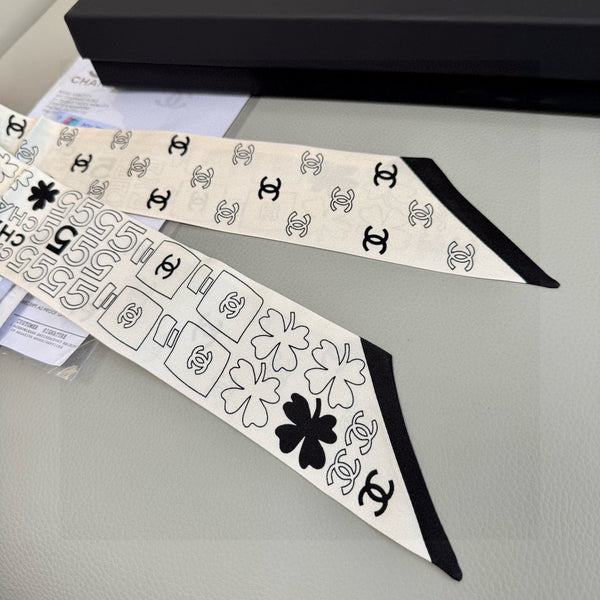 Mini Foulard Twilly CC 120cm Soie de Mûrier Blanche 968851