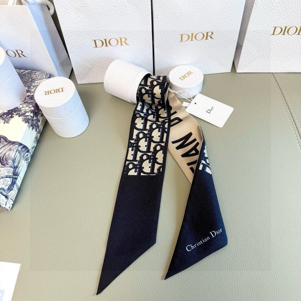 CD 26s Scarf 100cm In Silk 313136