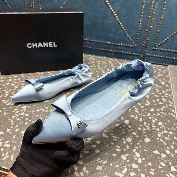 CC 25s Métiers d’art Ballet flats 10mm Blue Silk Satin 423794