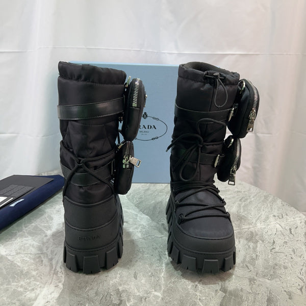 PRA Moon Boots Black With Pouch Recycled Nylon & Cowhide 454736