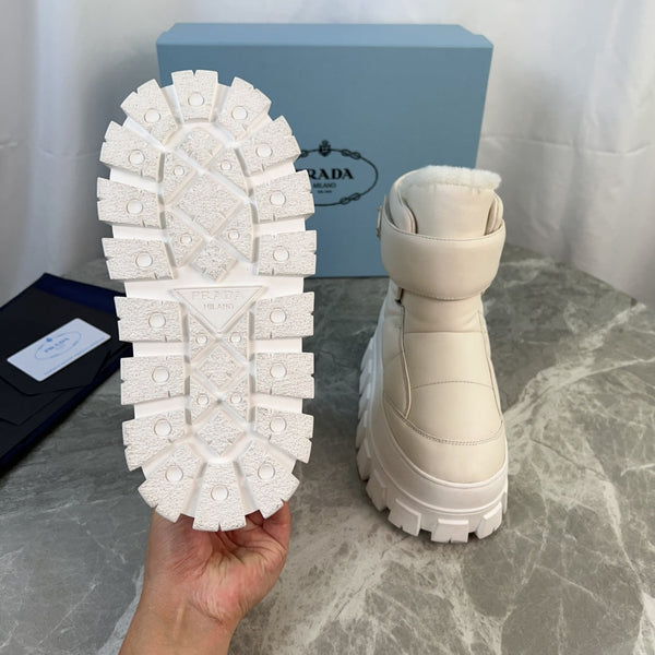 PRA 25s Boots White With Fur Soft Cowhide 454751