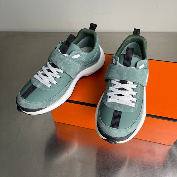 Sneaker Loop da uomo HM in pelle di vitello scamosciata verde chiaro 741465