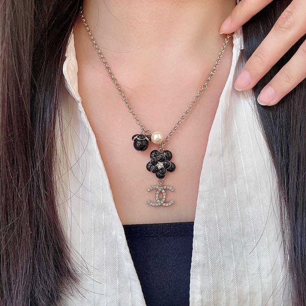 CC 26s Double C Logo Black Flower & Pearl Charm Pendant Necklace With Crystal Detail In Gold Metal 631012