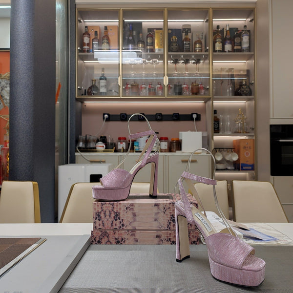 Jimmy 25 Sandalo con Plateau e Tacco in Pizzo Rosa Tessuto Satinato 240014