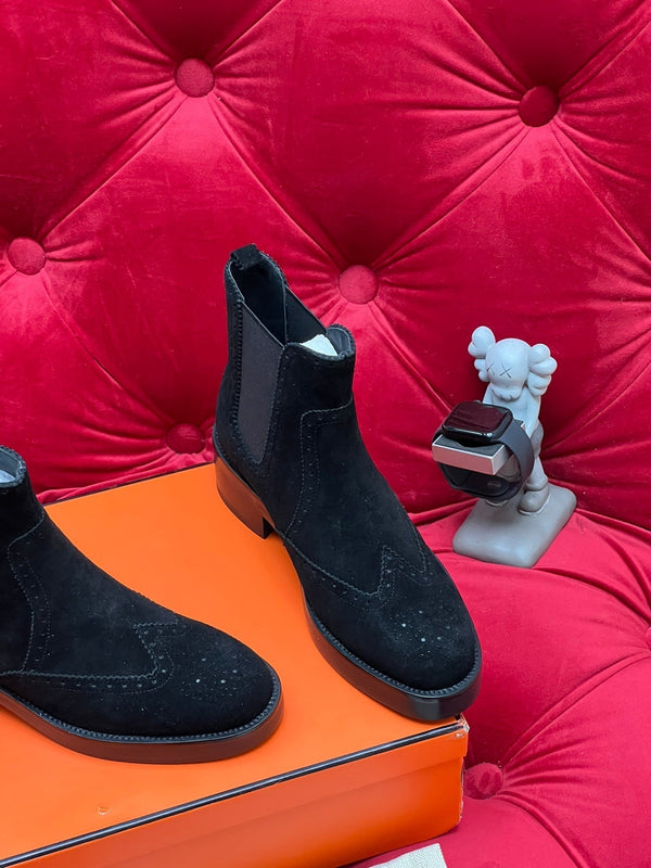 Stivaletto HM Findlay in pelle scamosciata nera 969360