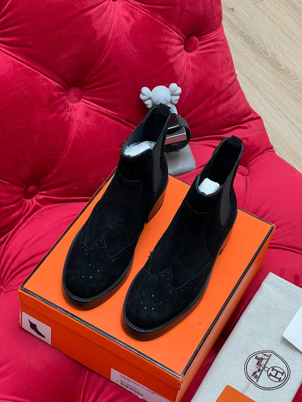 Stivaletto HM Findlay in pelle scamosciata nera 969360