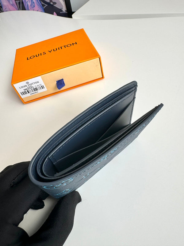 Portafoglio multiplo LV M82323 in pelle di vacchetta monogramma blu navy 221265