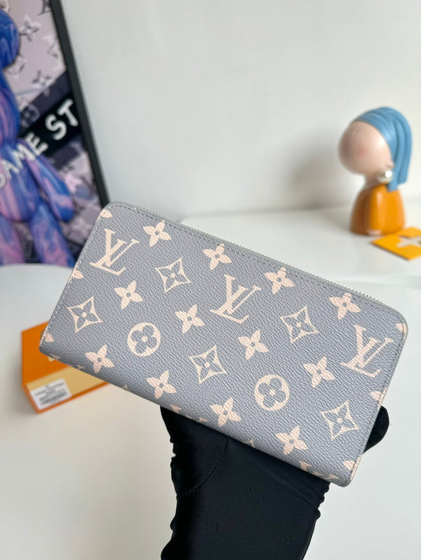 LV M60017 Zipper Wallet Trianon Gray Monogram Canvas GHW 221279