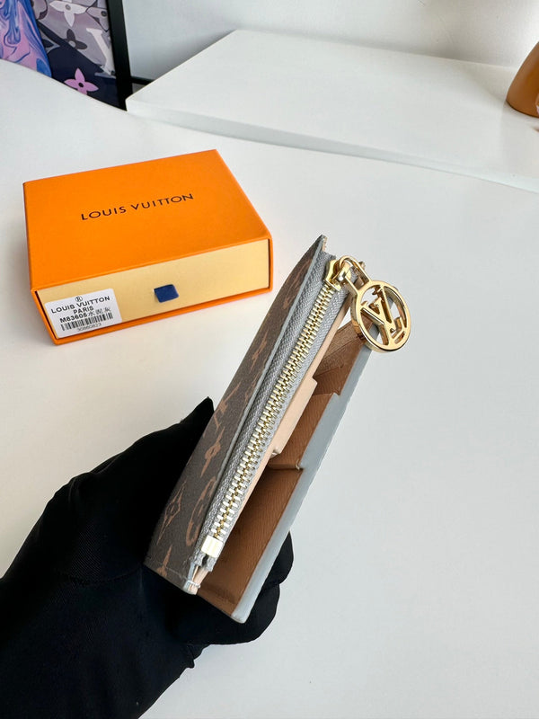 LV Lisa Wallet Trianon Gray Monogram Canvas GHW 221286