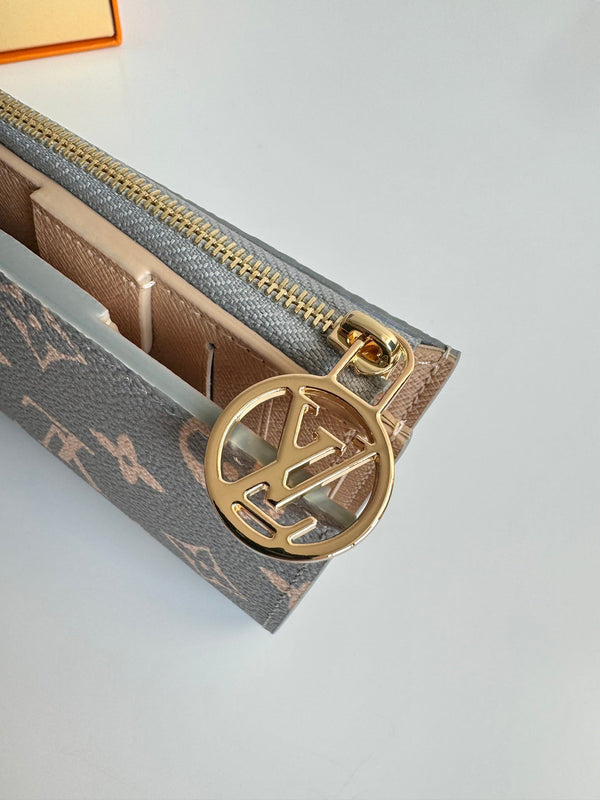 LV Lisa Wallet Trianon Gray Monogram Canvas GHW 221286