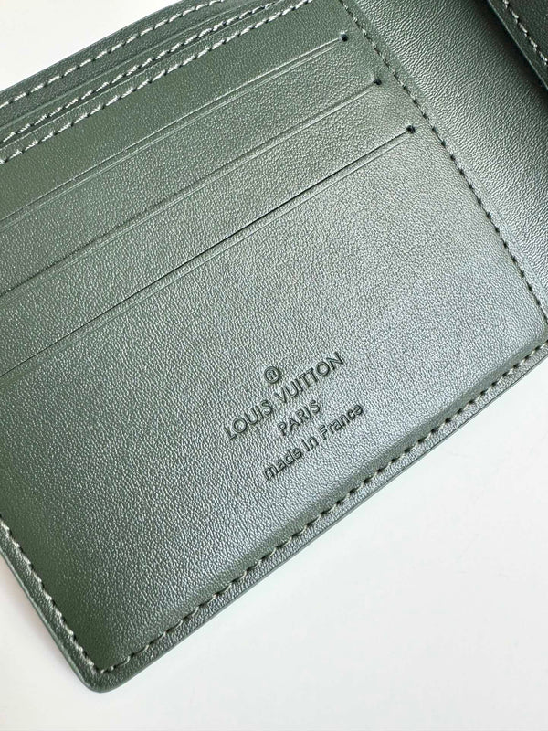 LV Multiple Wallet Green Ostrich Pattern 221308