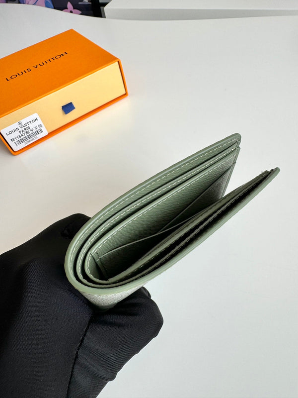 Portafoglio multiplo LV in tela sfumata con monogramma verde 221316