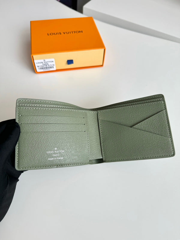 Portafoglio multiplo LV in tela sfumata con monogramma verde 221316