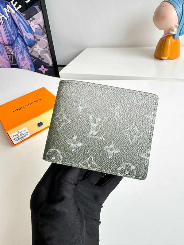 Portafoglio multiplo LV in tela sfumata con monogramma verde 221316