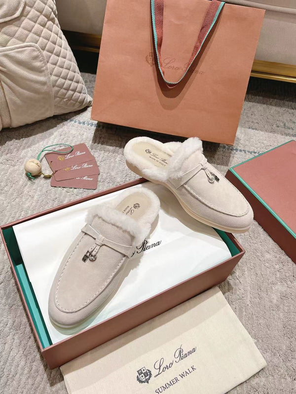 Mocassino LP Charms Walk Babouche in pelle scamosciata bianca con fodera in pelliccia di coniglio 206231