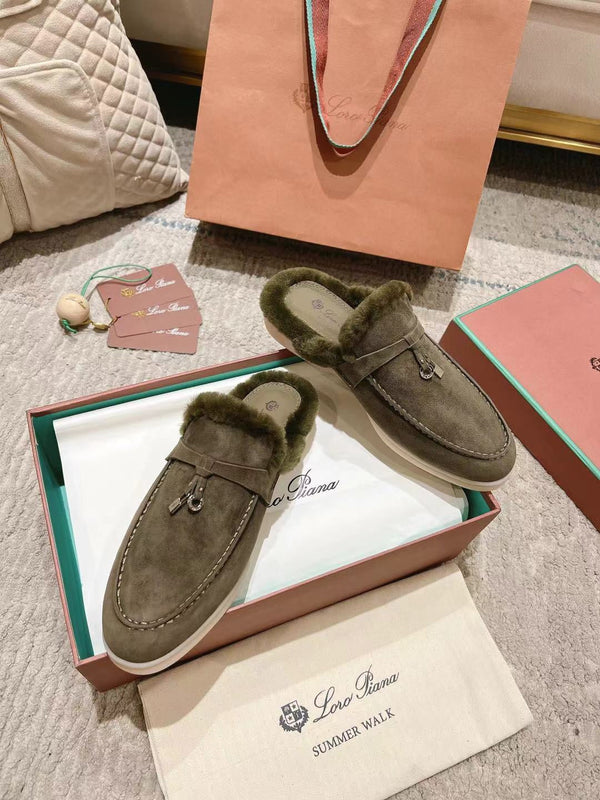 Mocassino LP Charms Walk Babouche in pelle scamosciata verde militare con fodera in pelliccia di coniglio 206233