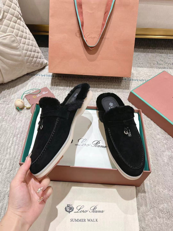 Mocassino LP Charms Walk Babouche in pelle scamosciata nera con fodera in pelliccia di coniglio 206239