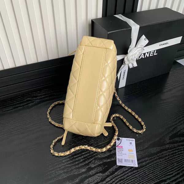 BORSA PER FOTOCAMERA MEDIA 23 IN PELLE DI AGNELLO GIALLA BEIGE E FERRAMENTA ORO