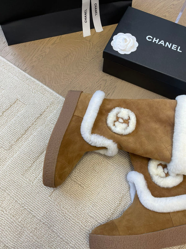 HIGH BOOTS IN CIDER BROWN SUEDE AND FLEECE LINING