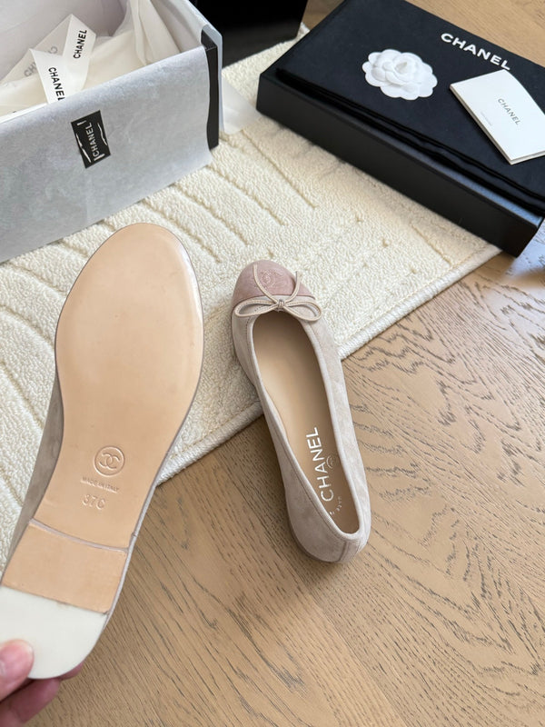 CC 25C Ballet Flat Two-tone Suede Calfskin