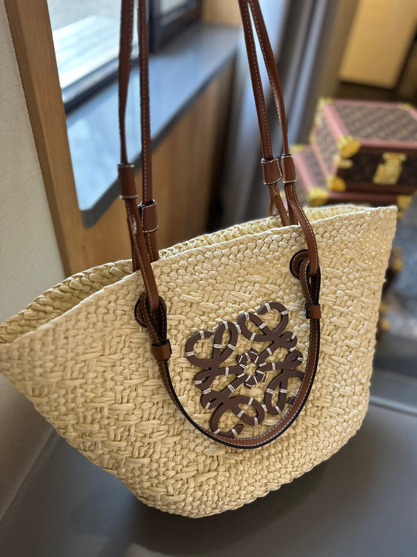 LOE SMALL ANAGRAM BASKET 28 BAG IN NATURAL MIX BROWN IRACA PALM AND CALFSKIN