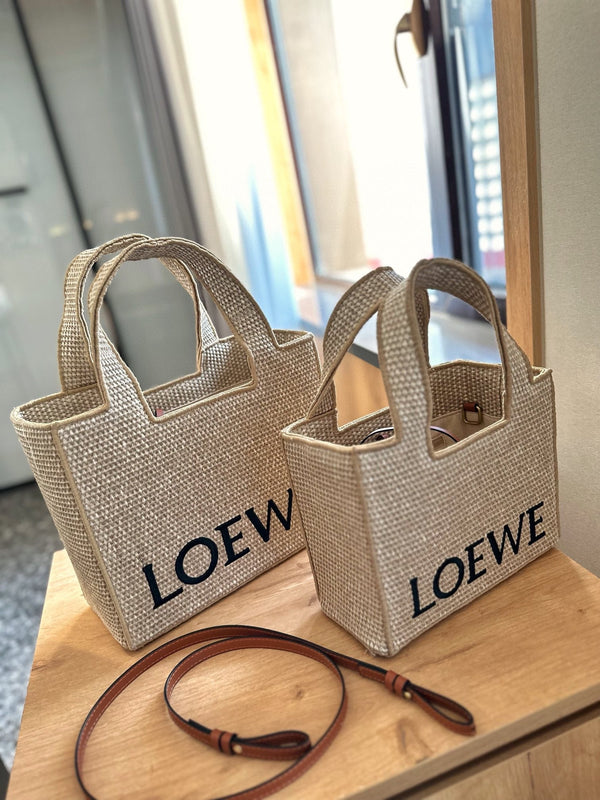LOE MINI 24 FONT TOTE IN NATURAL RAFFIA