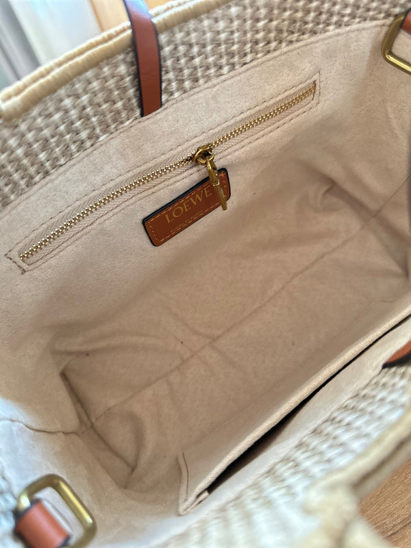 LOE MINI 24 FONT TOTE IN NATURAL RAFFIA