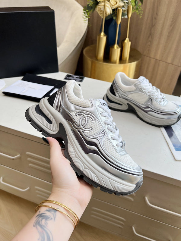 cc trainer pelle di vitello nera rete bianca