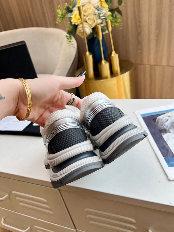 cc trainer pelle di vitello nera rete bianca