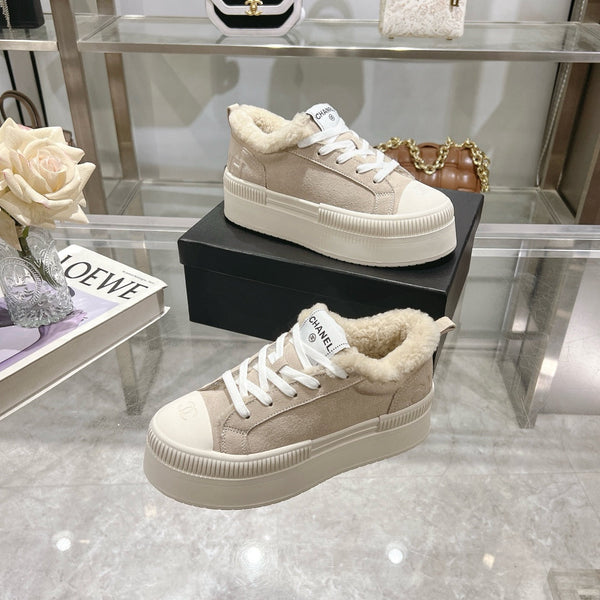 CC Sneaker Milky Beige Suede Wool Lining