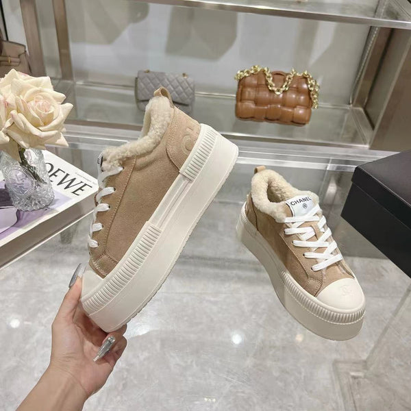 CC Sneaker Beige Suede With Wool Lining 944559