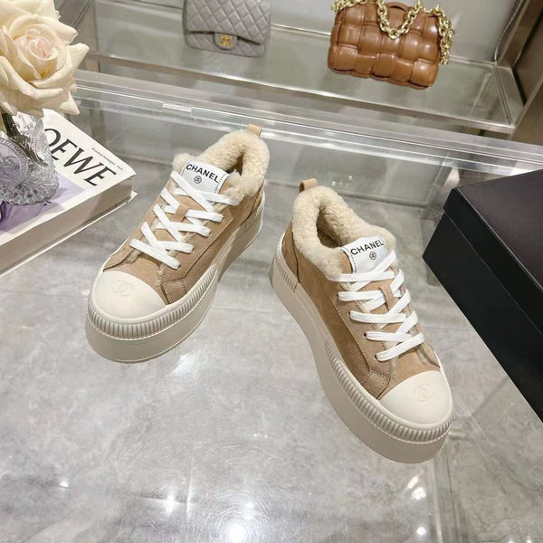 CC Sneaker Beige Suede With Wool Lining 944559