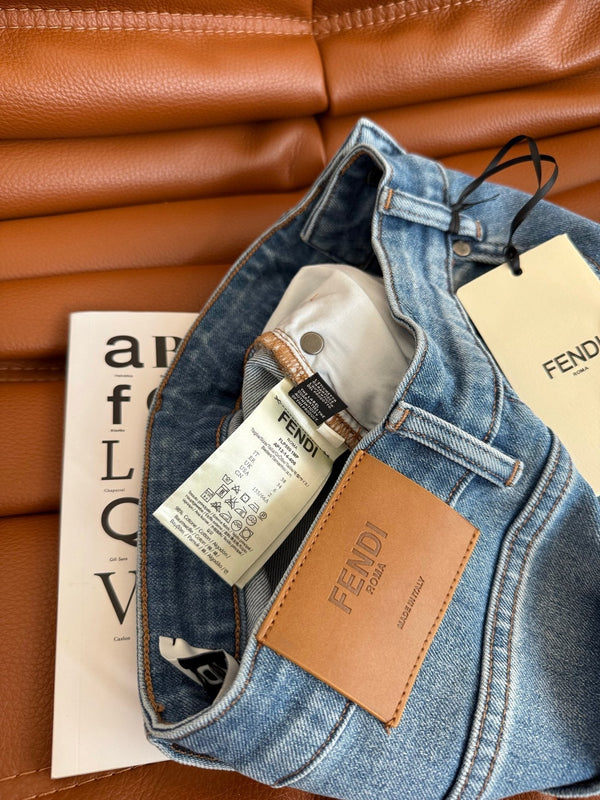 Fendi 25 Colorful Yarn Embroidered Letter Jeans Blue Cotton