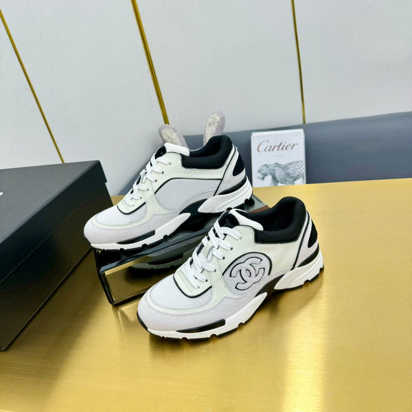 sneaker da donna cc in tweed di lana bianco nero e pelle di vitello scamosciata viola chiaro 137579