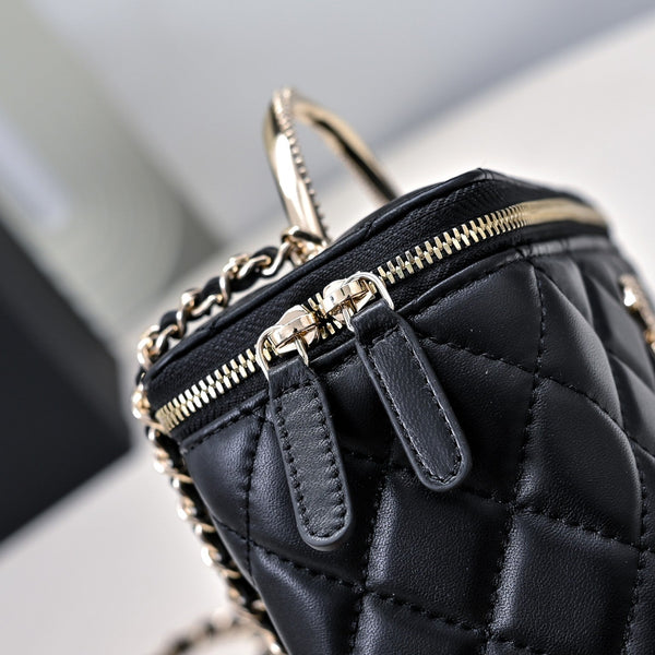 CC 24K Vanity Top Handle 17cm Black Lambskin Silver Hardware