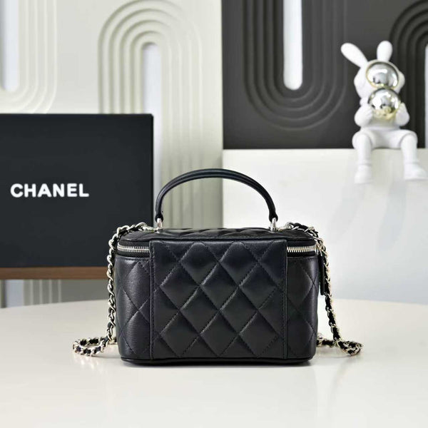 CC 26s Vanity Case Black Quilted Lambskin 286289
