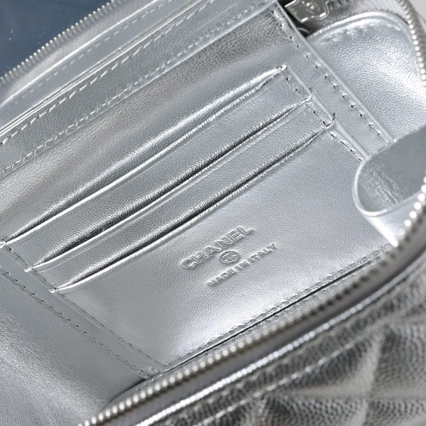 CC 25C Vanity Case 17 Metallic Sliver Caviar Leather 286275