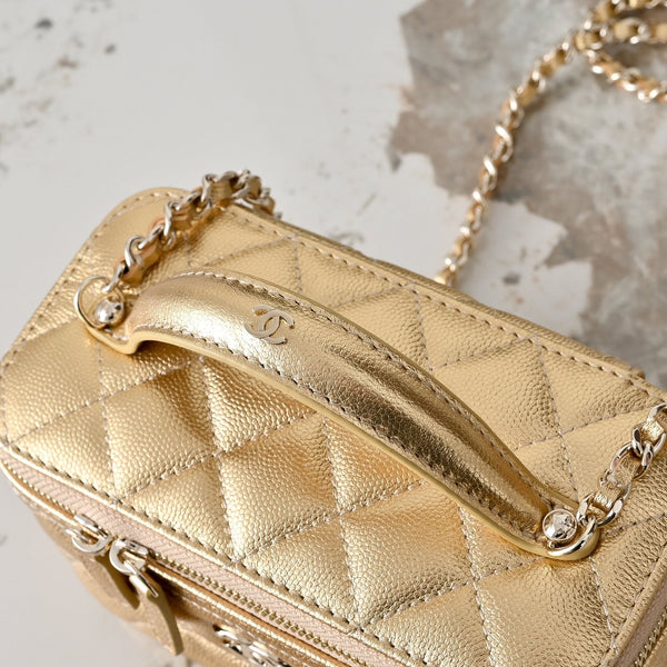 CC 25C Vanity Case Cuir Caviar Métallisé Or 286276
