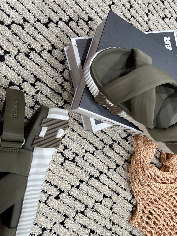 ELECTRIC SANDAL SHADOW CALFSKIN