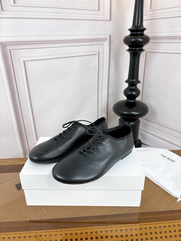 TR Deep Mouth Slip-on Loafers Black Leather 931970