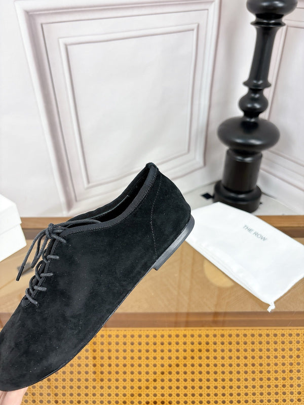 TR Deep Mouth Slip-on Loafers Black Suede 931974