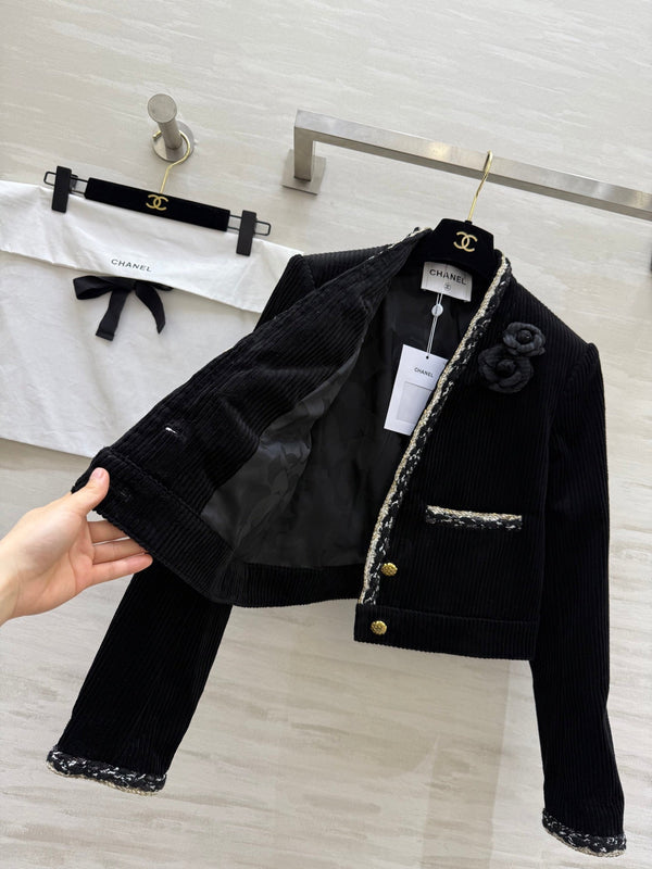 CC FW 25/26 Veste en velours côtelé Tweed noir et blanc 343352